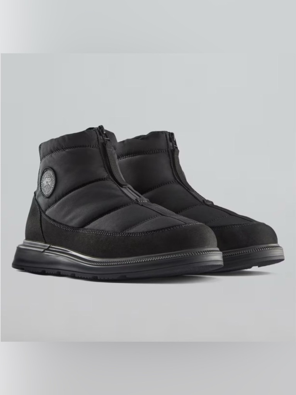 Canada Goose Cypress Puffer Boot Mini bootie 6 37 black with black disk $525